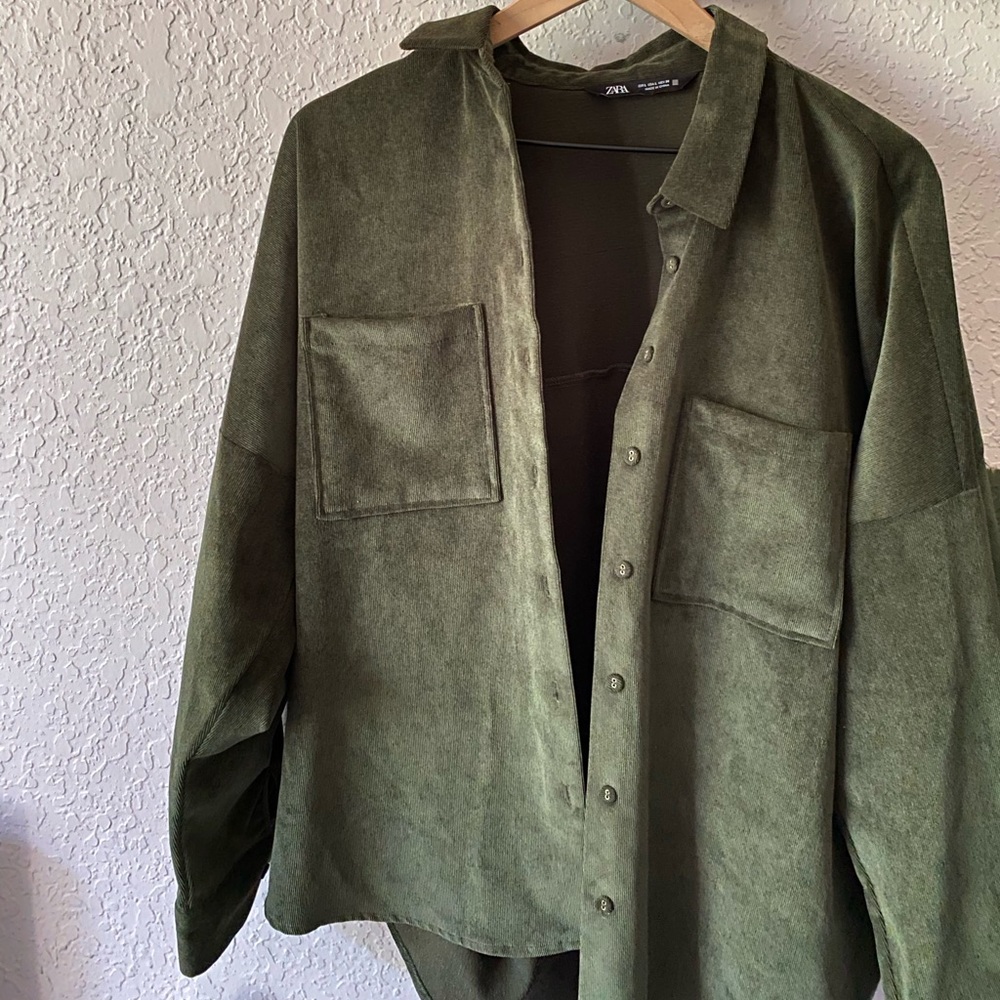 zara green shirt